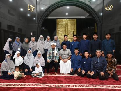  Tausiah Subuh di Masjid Rumah Dinas, Gubernur Edy Rahmayadi Berharap Aa Gym Datang Kembali ke Sumut